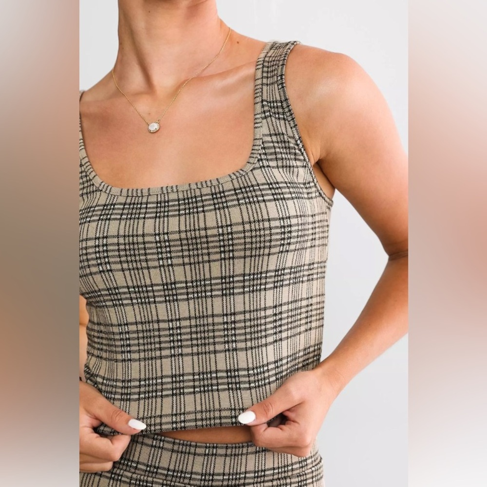 Willow & Root Plaid Matching Set - Cropped Tank Top & Split Flare Pant - Picture 3 of 7